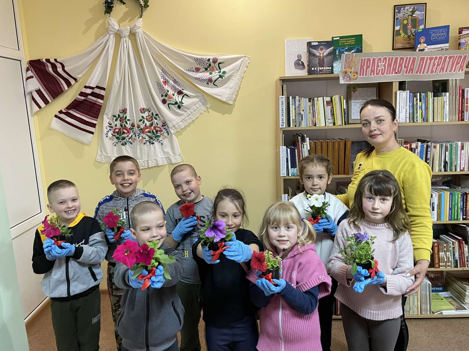 Квіти для матусі