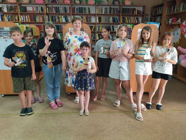 Кішки й книжки